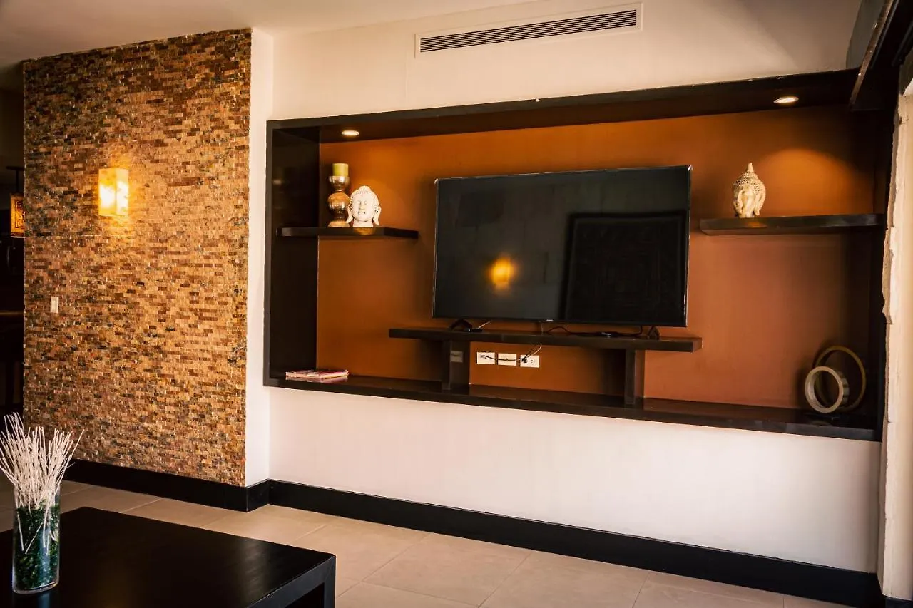 Aldea Thai Beachfront Condos Playa del Carmen 0*,  Mexico